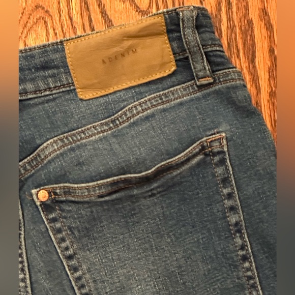 H&M Mom High Waisted Jean NWOT - Picture 10 of 14
